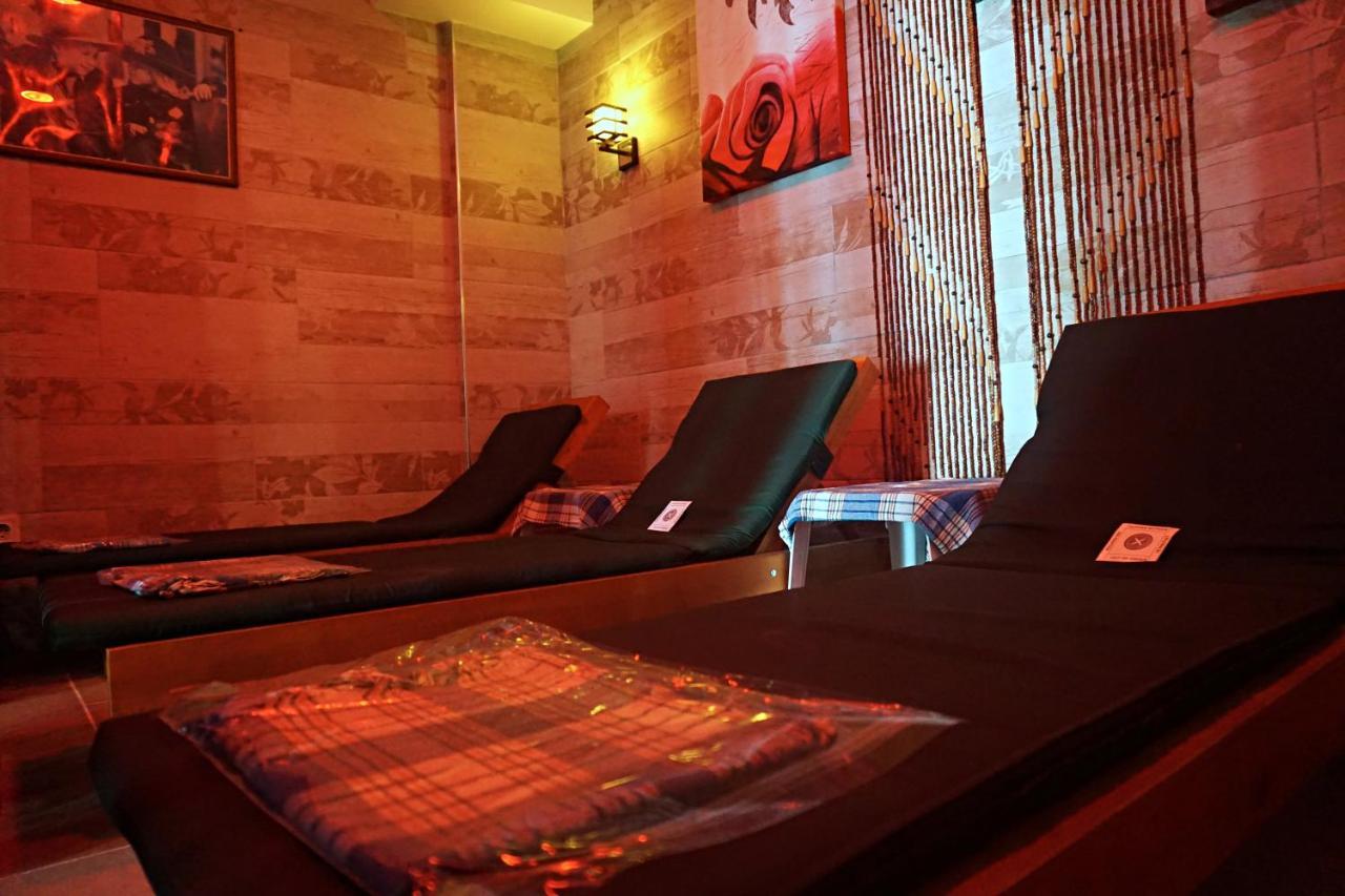Hotel Legend Side